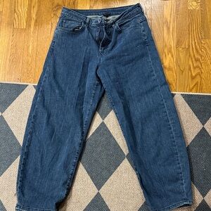 Super cute jeans Euc size 8